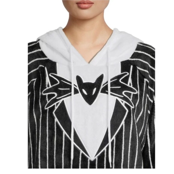 Disney’s Nightmare Before Christmas Jack Sleep Lounger with Socks Size: L-14/16 - Picture 4 of 14